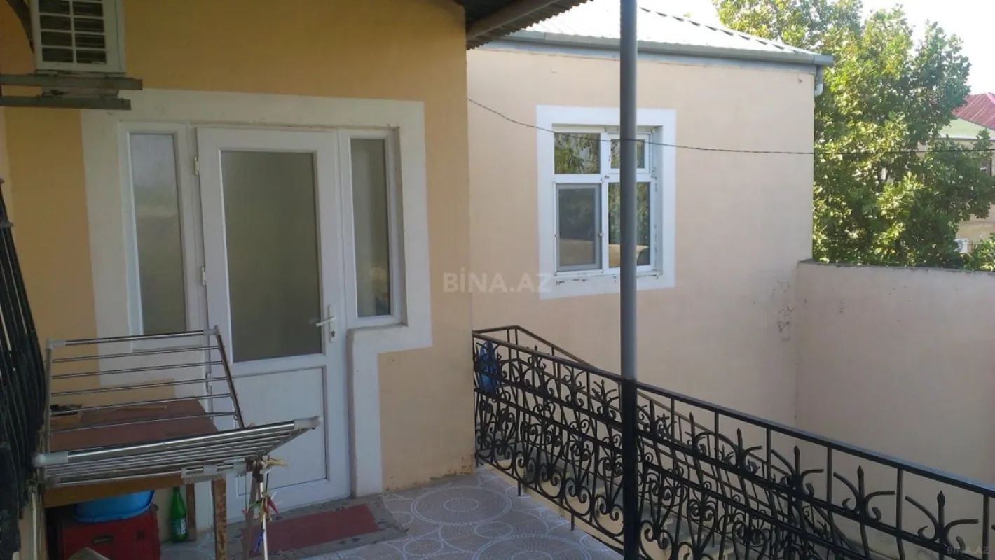 Satılır 5 otaqlı həyət evi 154 m²