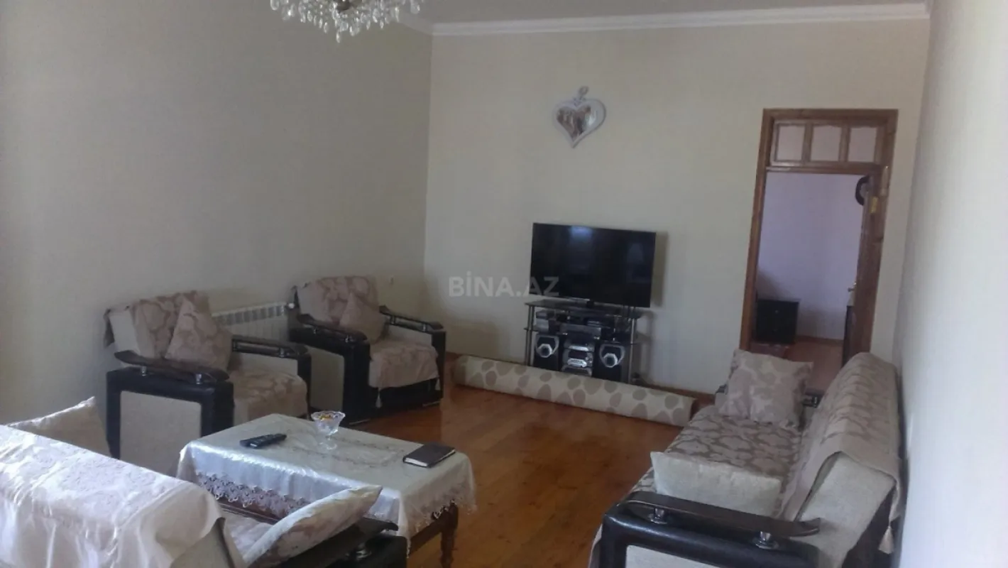 Satılır 5 otaqlı həyət evi 154 m²