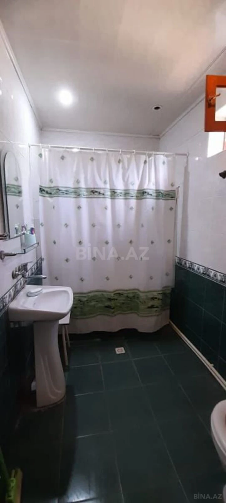 Kirayə verilir 2 otaqlı həyət evi 80 m²