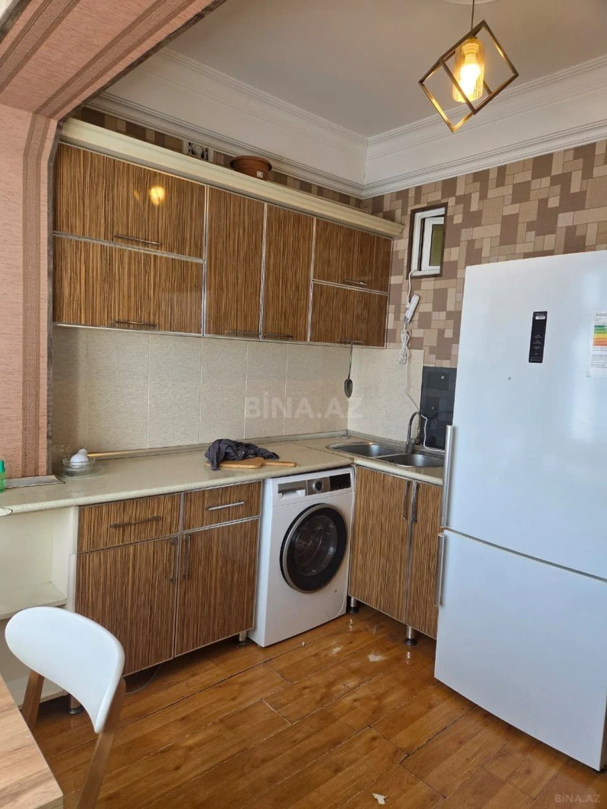 Kirayə verilir 2 otaqlı mənzil 65 m²