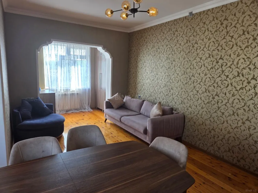 Kirayə verilir 2 otaqlı mənzil 65 m²