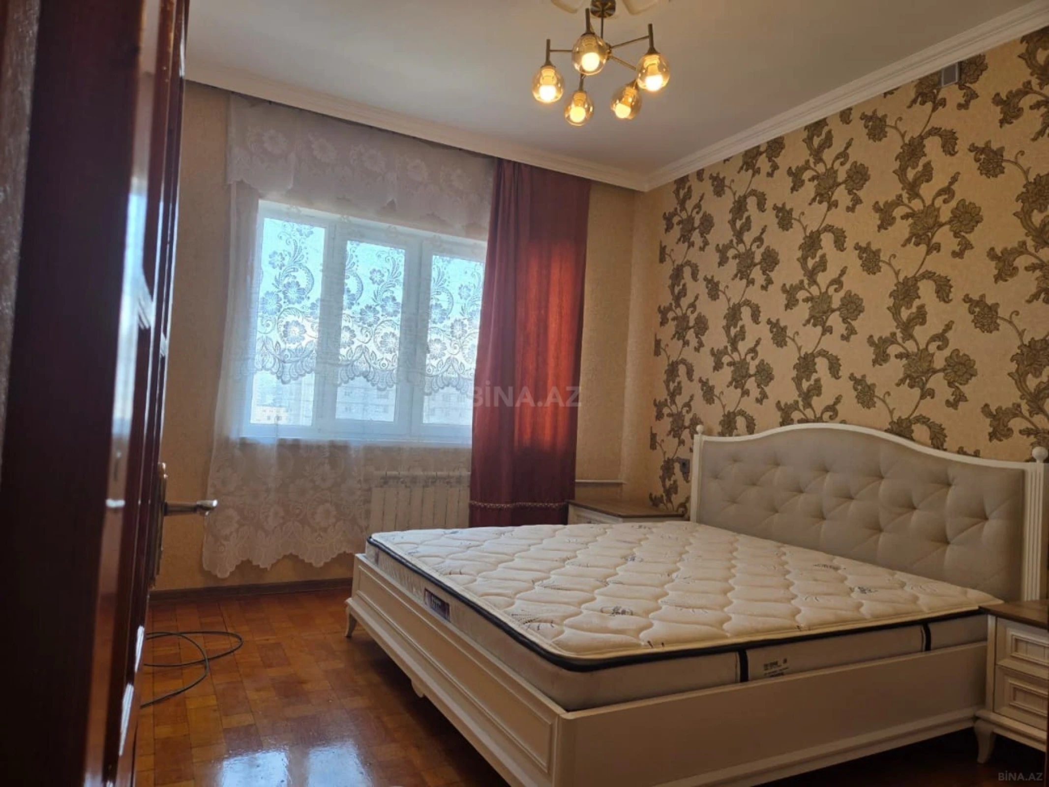 Kirayə verilir 2 otaqlı mənzil 65 m²