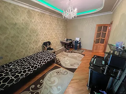 Satılır 4 otaqlı mənzil 100 m²