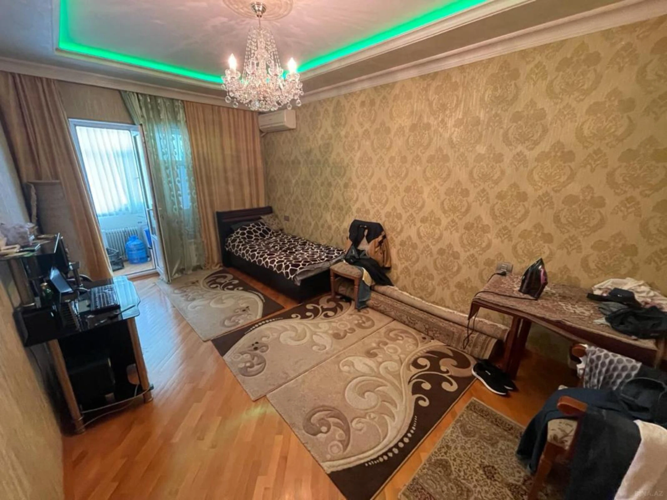 Satılır 4 otaqlı mənzil 100 m²