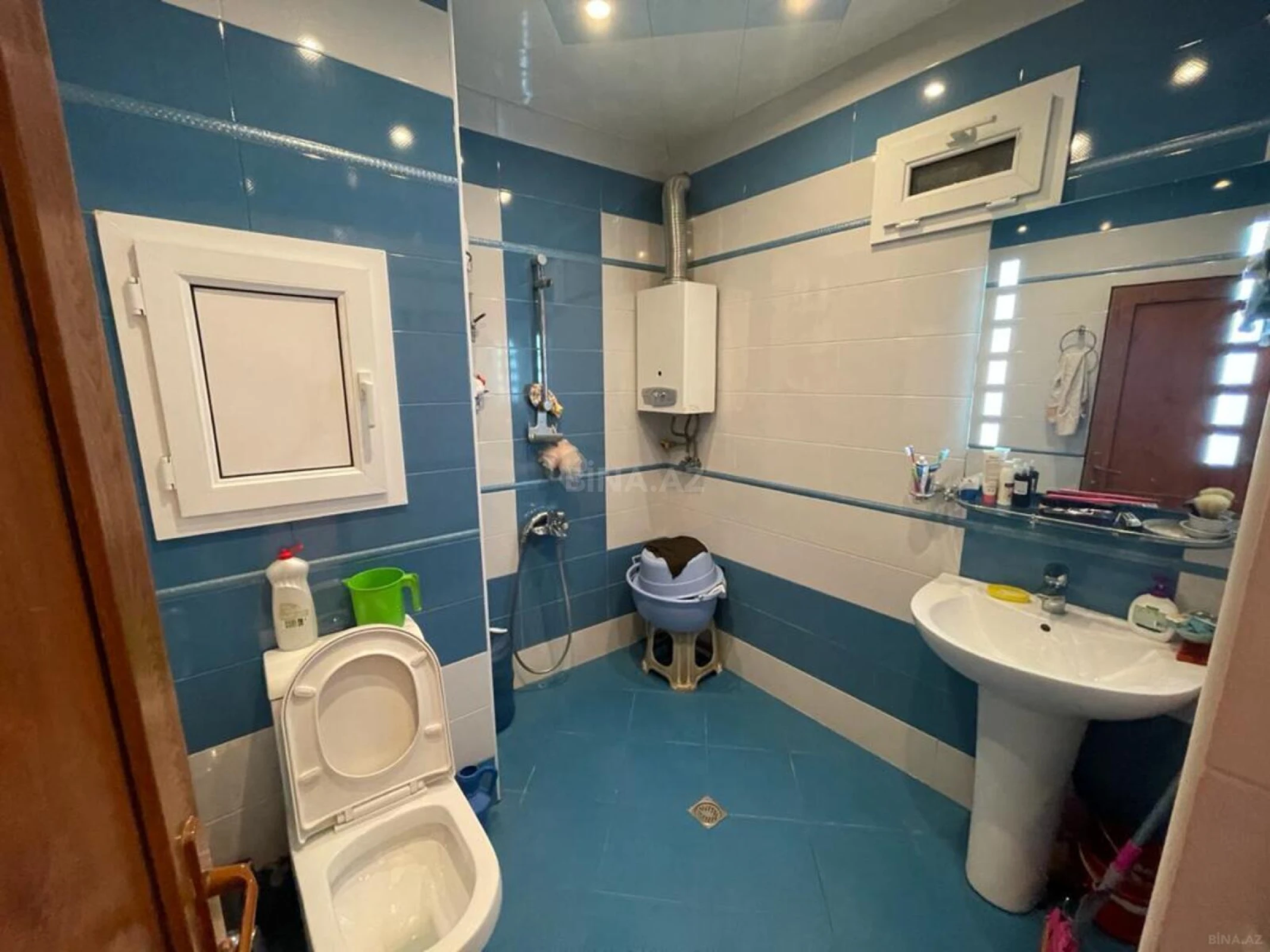 Satılır 4 otaqlı mənzil 100 m²