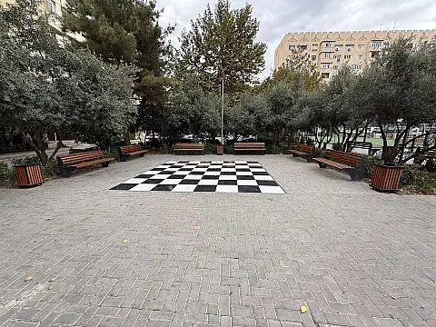 Satılır 4 otaqlı mənzil 100 m²