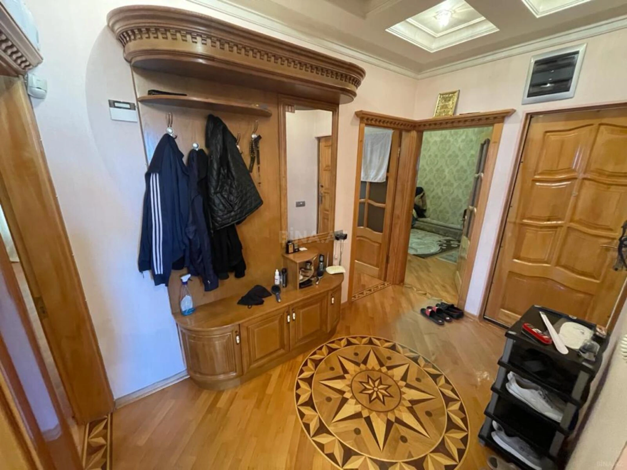 Satılır 4 otaqlı mənzil 100 m²