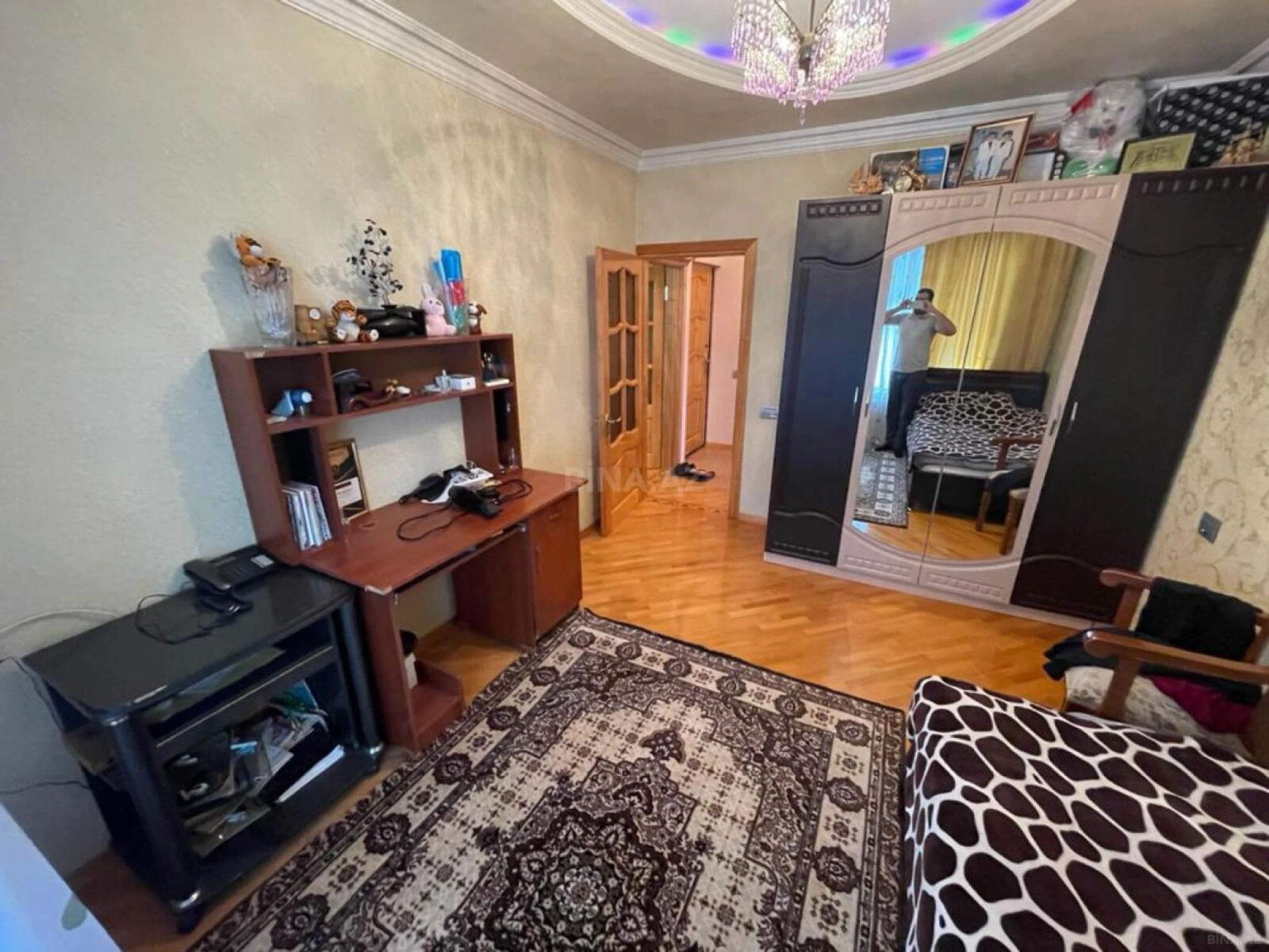 Satılır 4 otaqlı mənzil 100 m²