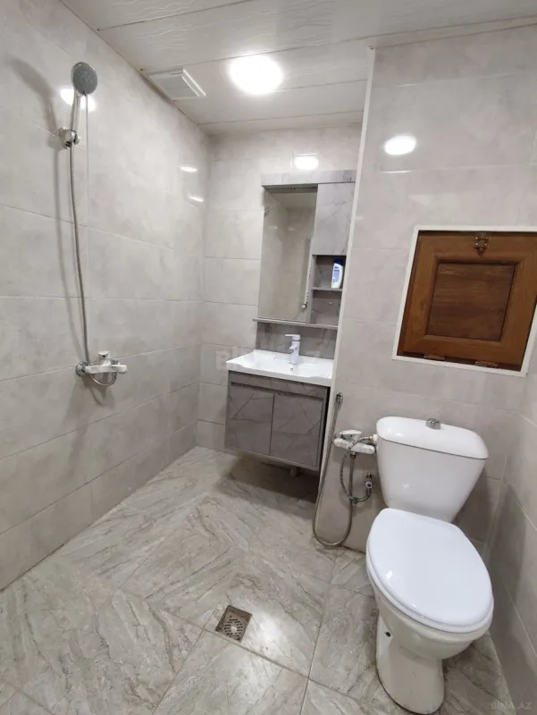 Kirayə verilir 2 otaqlı mənzil 45 m²