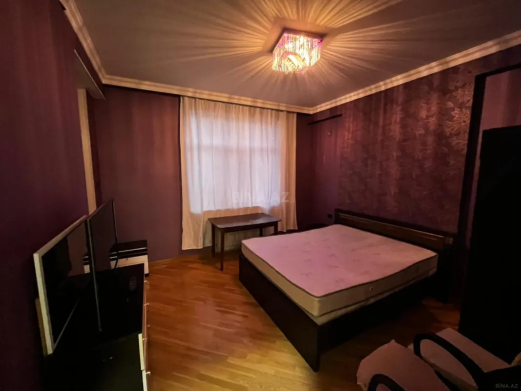 Kirayə verilir 3 otaqlı mənzil 136 m²