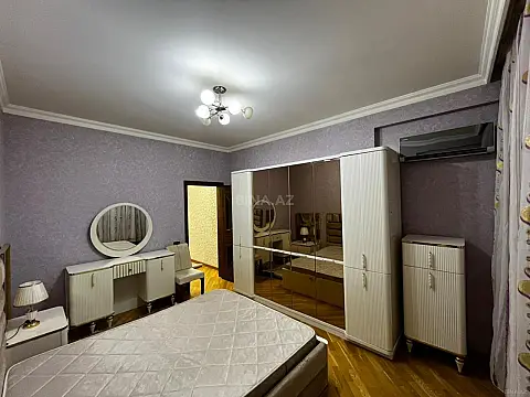 Kirayə verilir 3 otaqlı mənzil 136 m²