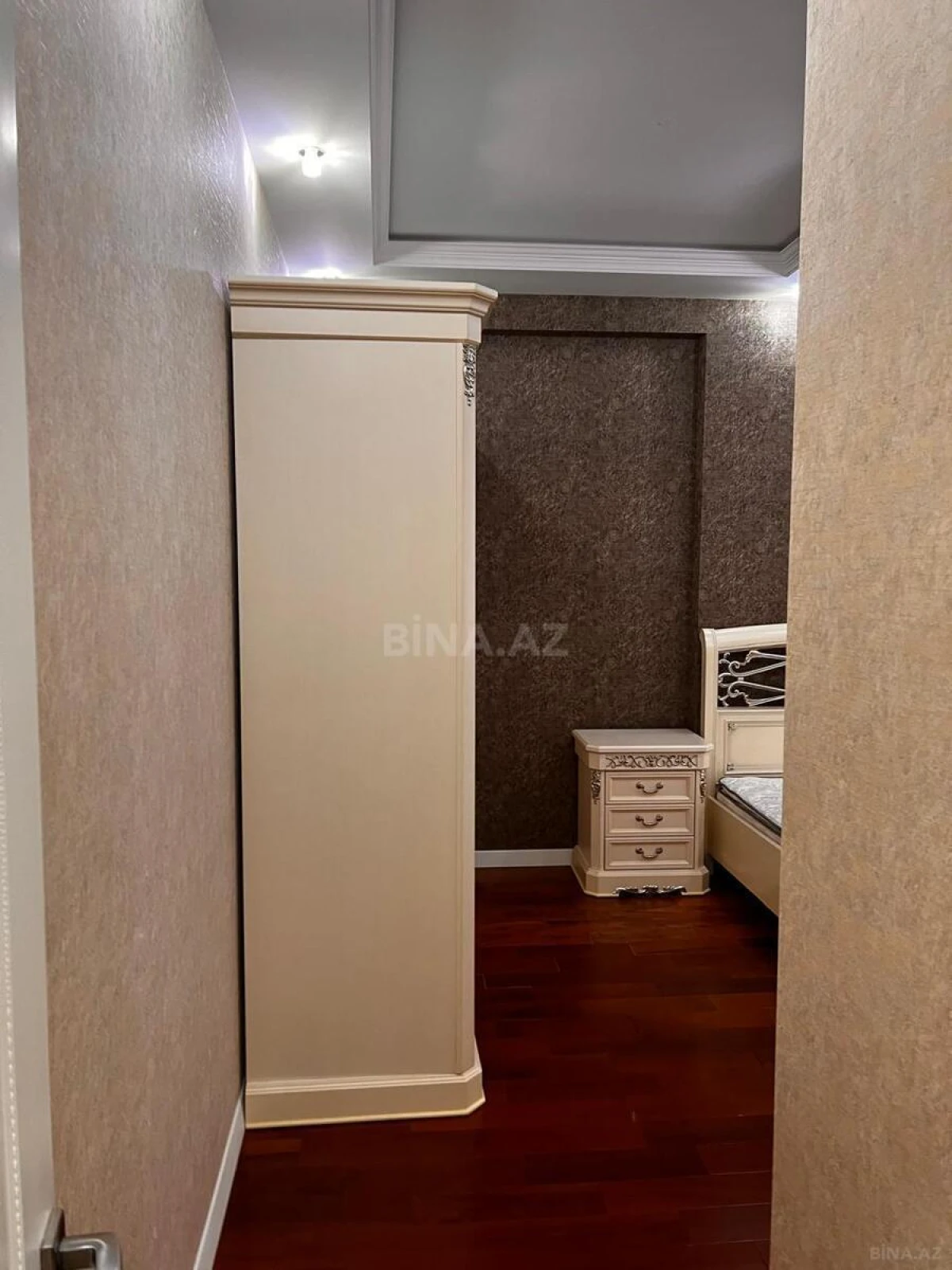 Kirayə verilir 3 otaqlı mənzil 100 m²