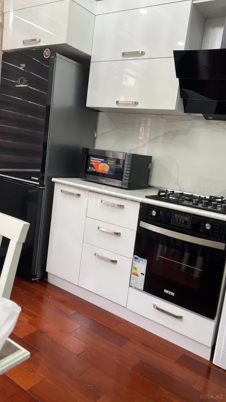 Kirayə verilir 3 otaqlı mənzil 100 m²