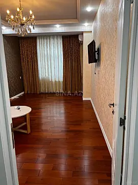 Kirayə verilir 3 otaqlı mənzil 100 m²