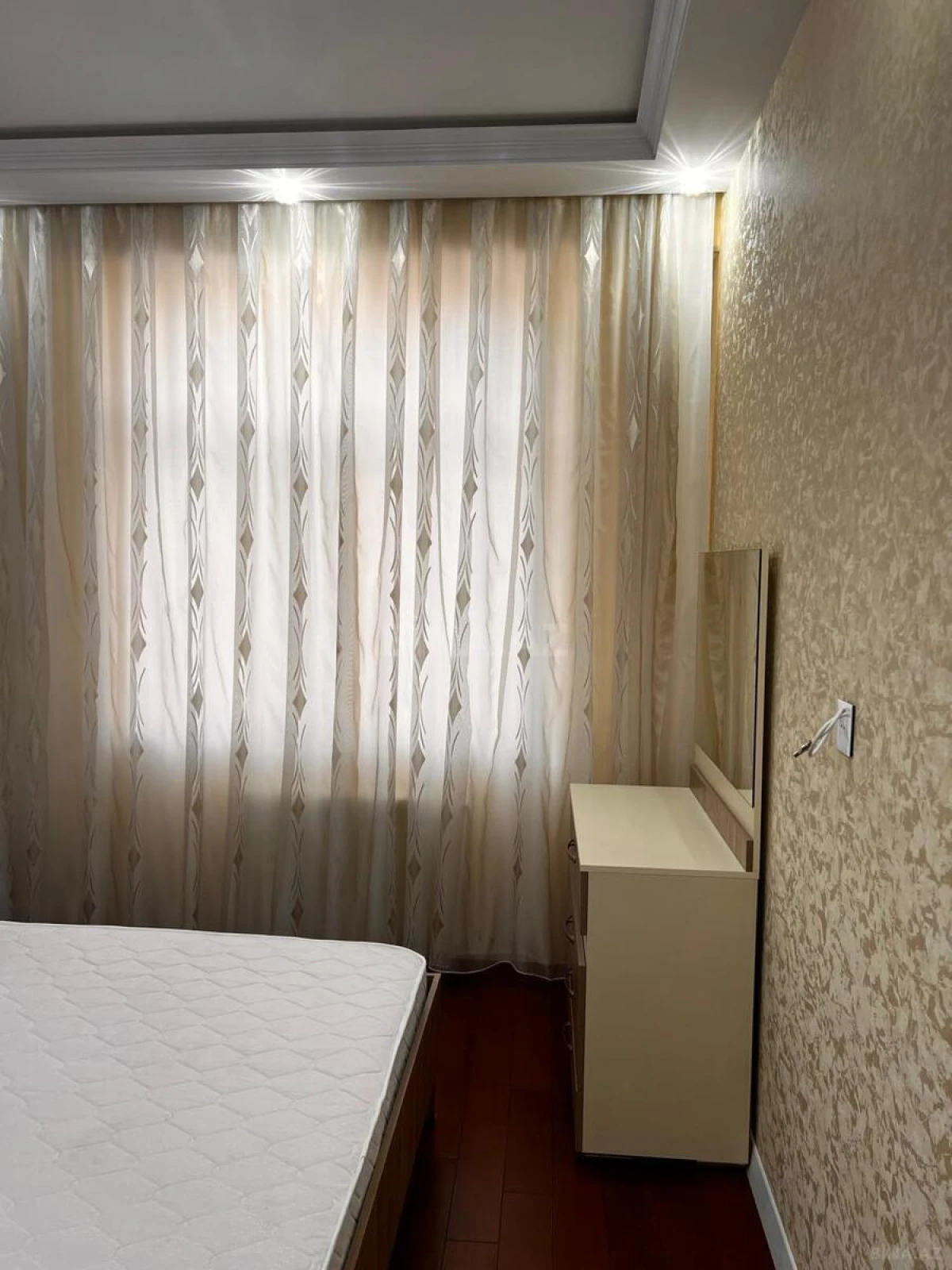 Kirayə verilir 3 otaqlı mənzil 100 m²