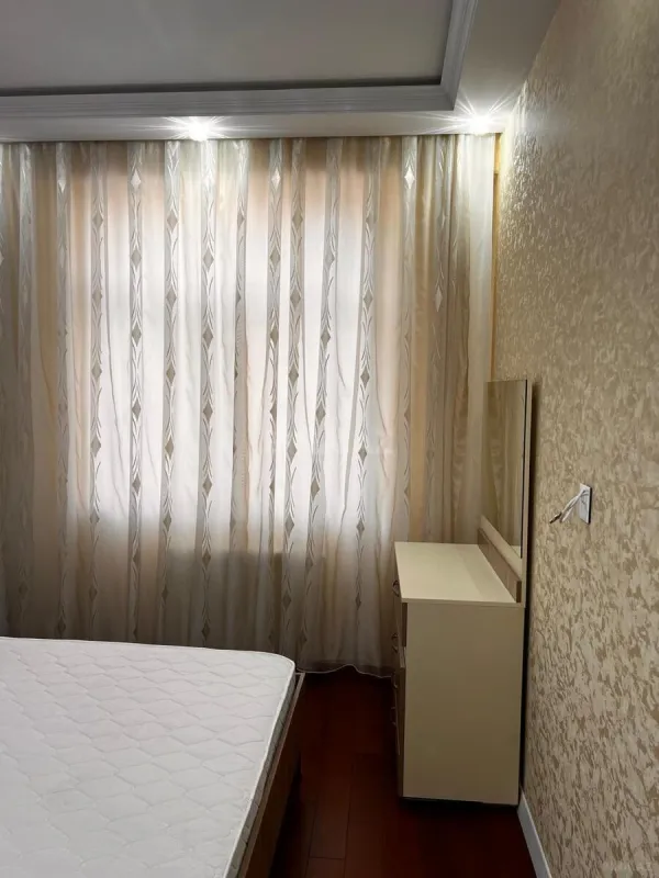 Kirayə verilir 3 otaqlı mənzil 100 m²