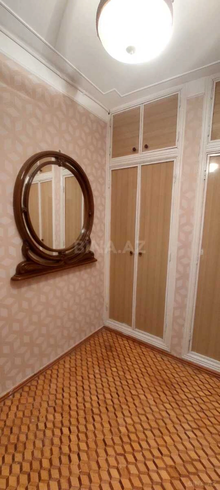 Kirayə verilir 2 otaqlı mənzil 70 m²