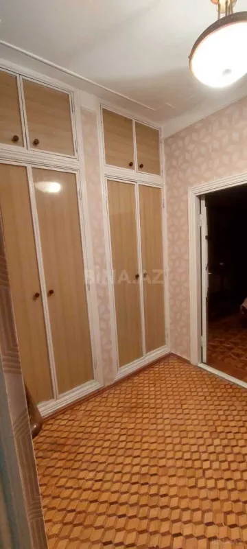 Kirayə verilir 2 otaqlı mənzil 70 m²