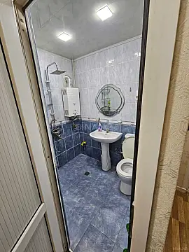 Kirayə verilir 2 otaqlı mənzil 50 m²