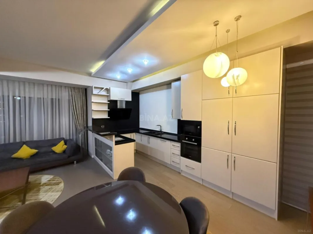 Kirayə verilir 2 otaqlı mənzil 75 m²