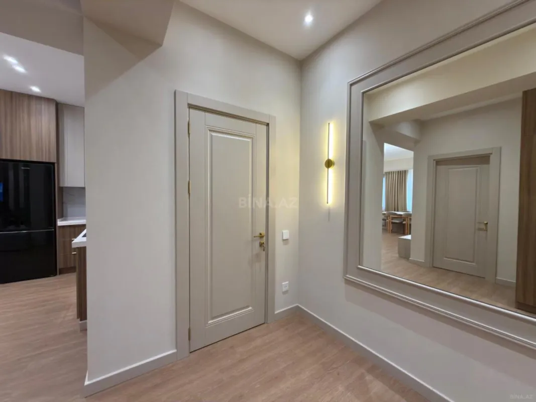 Kirayə verilir 2 otaqlı mənzil 75 m²