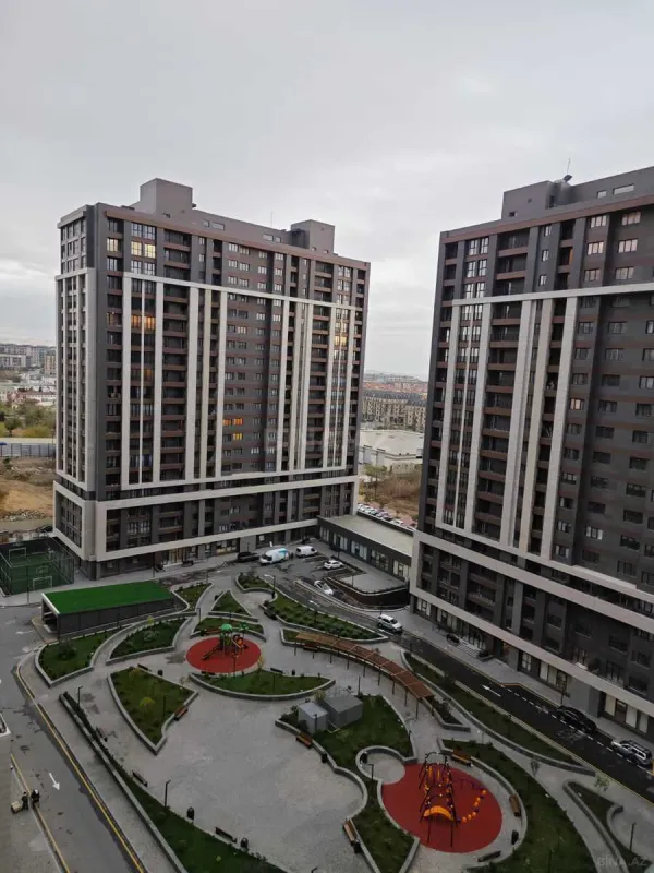 Kirayə verilir 2 otaqlı mənzil 75 m²