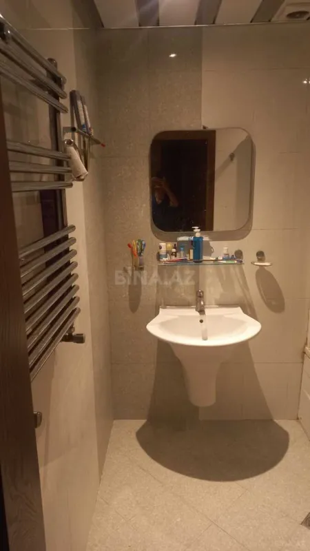 Satılır 3 otaqlı mənzil 128 m²