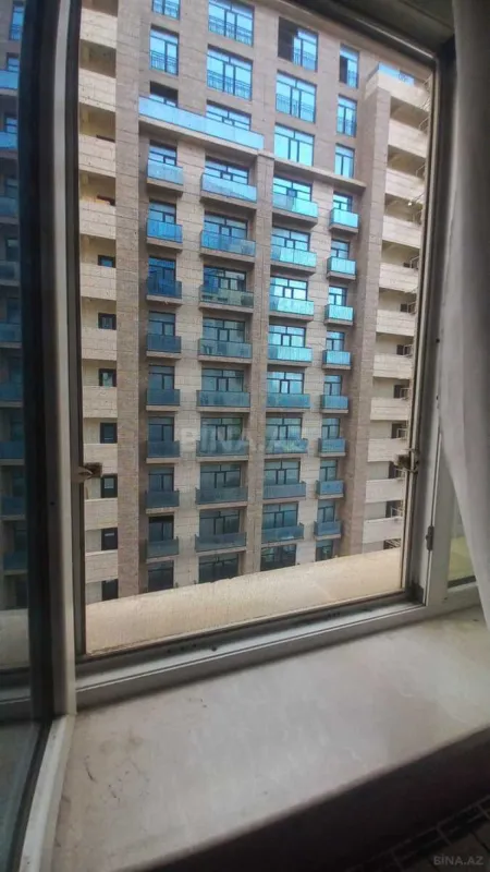 Satılır 3 otaqlı mənzil 128 m²