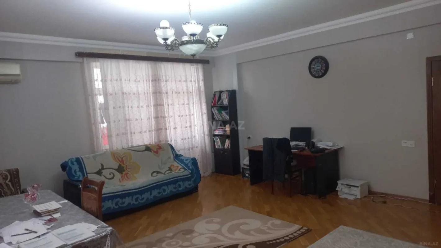 Satılır 3 otaqlı mənzil 128 m²
