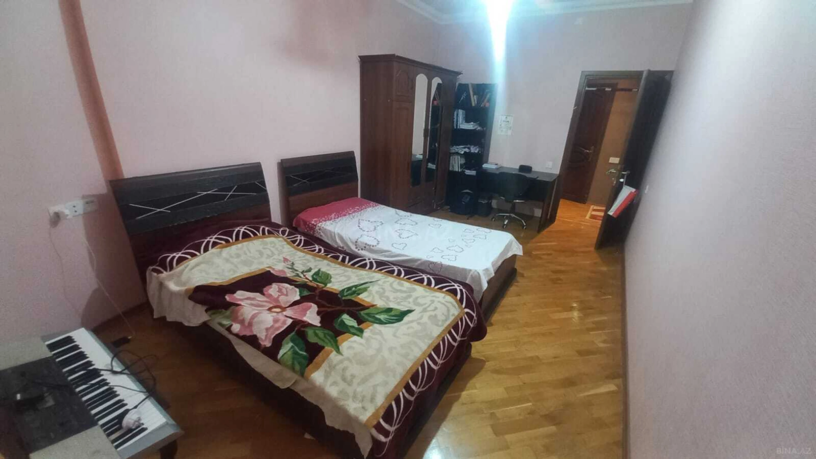 Satılır 3 otaqlı mənzil 128 m²