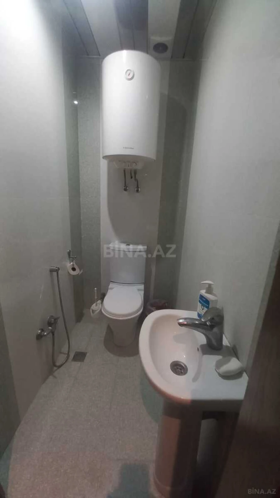 Satılır 3 otaqlı mənzil 128 m²
