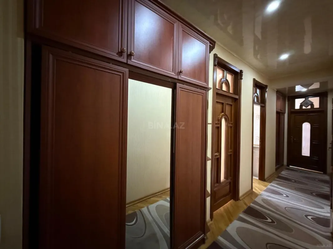 Satılır 3 otaqlı mənzil 95 m²