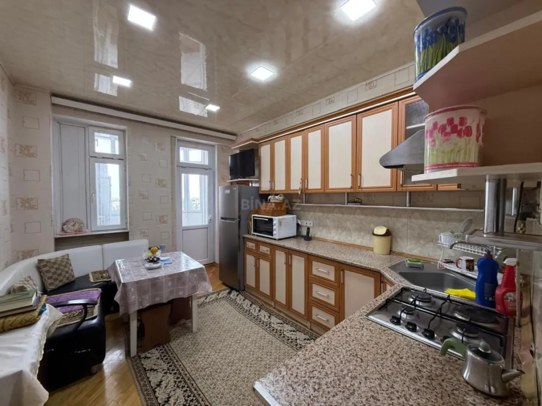 Satılır 3 otaqlı mənzil 95 m²