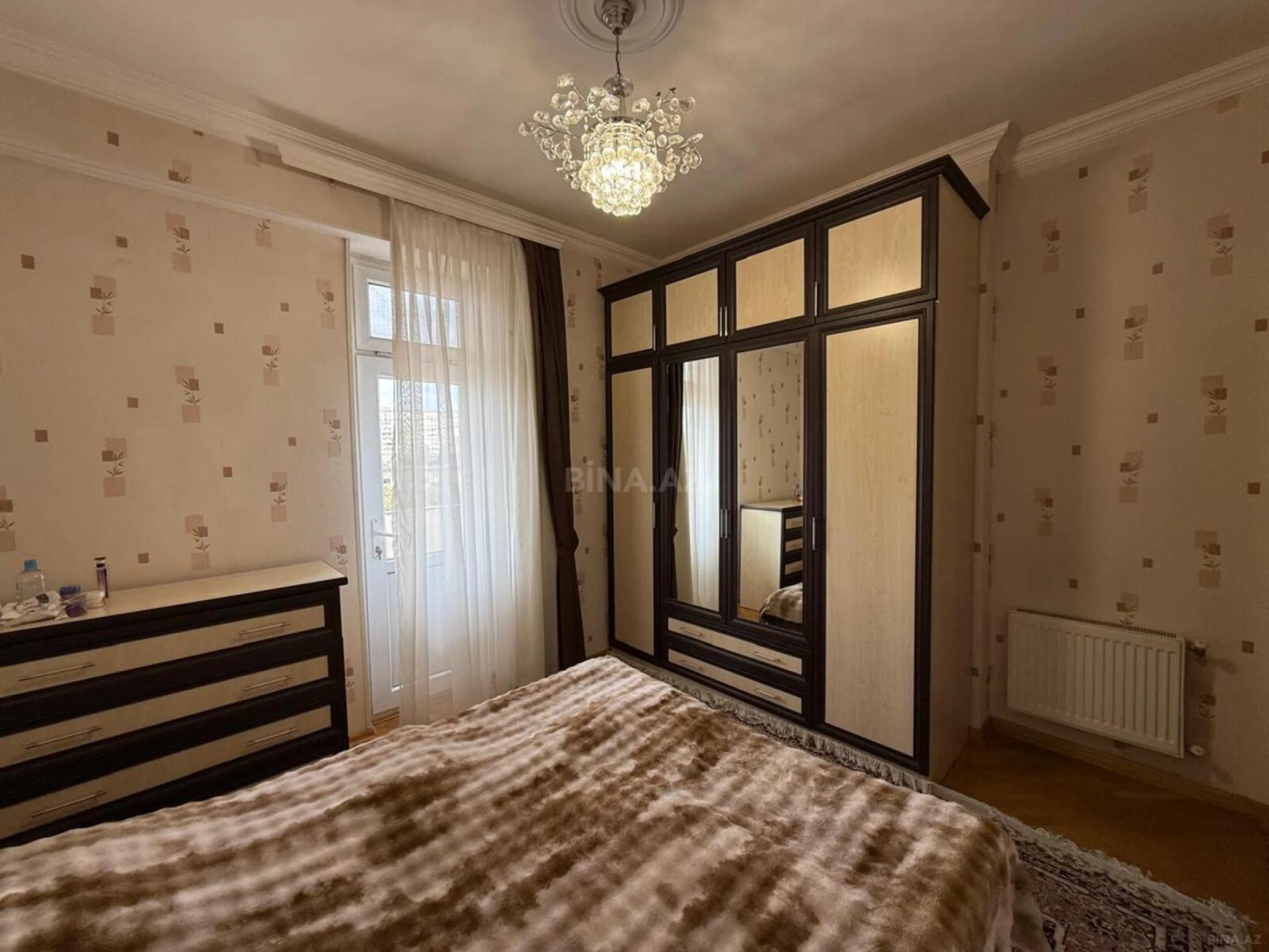 Satılır 3 otaqlı mənzil 95 m²