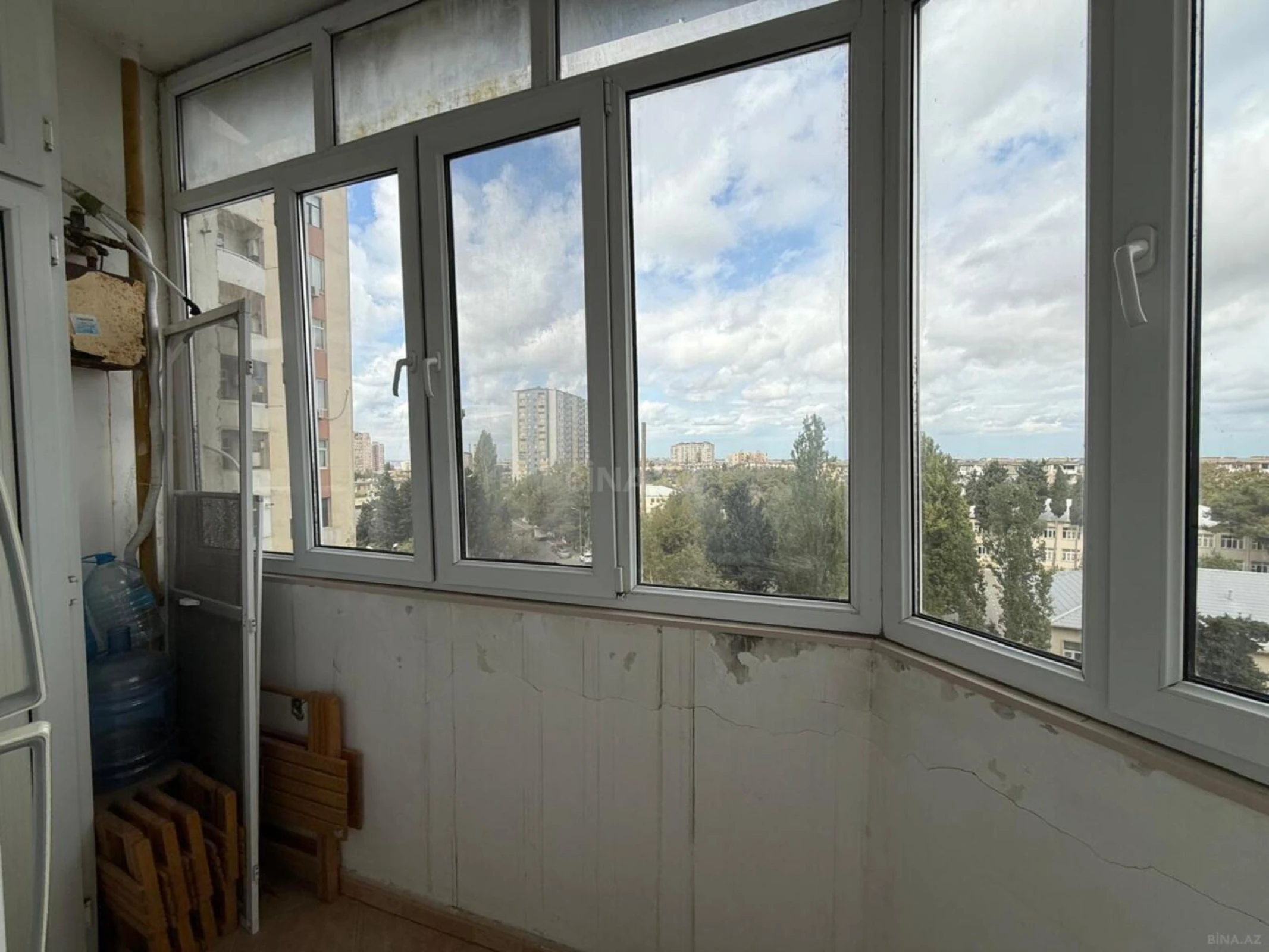 Satılır 3 otaqlı mənzil 95 m²