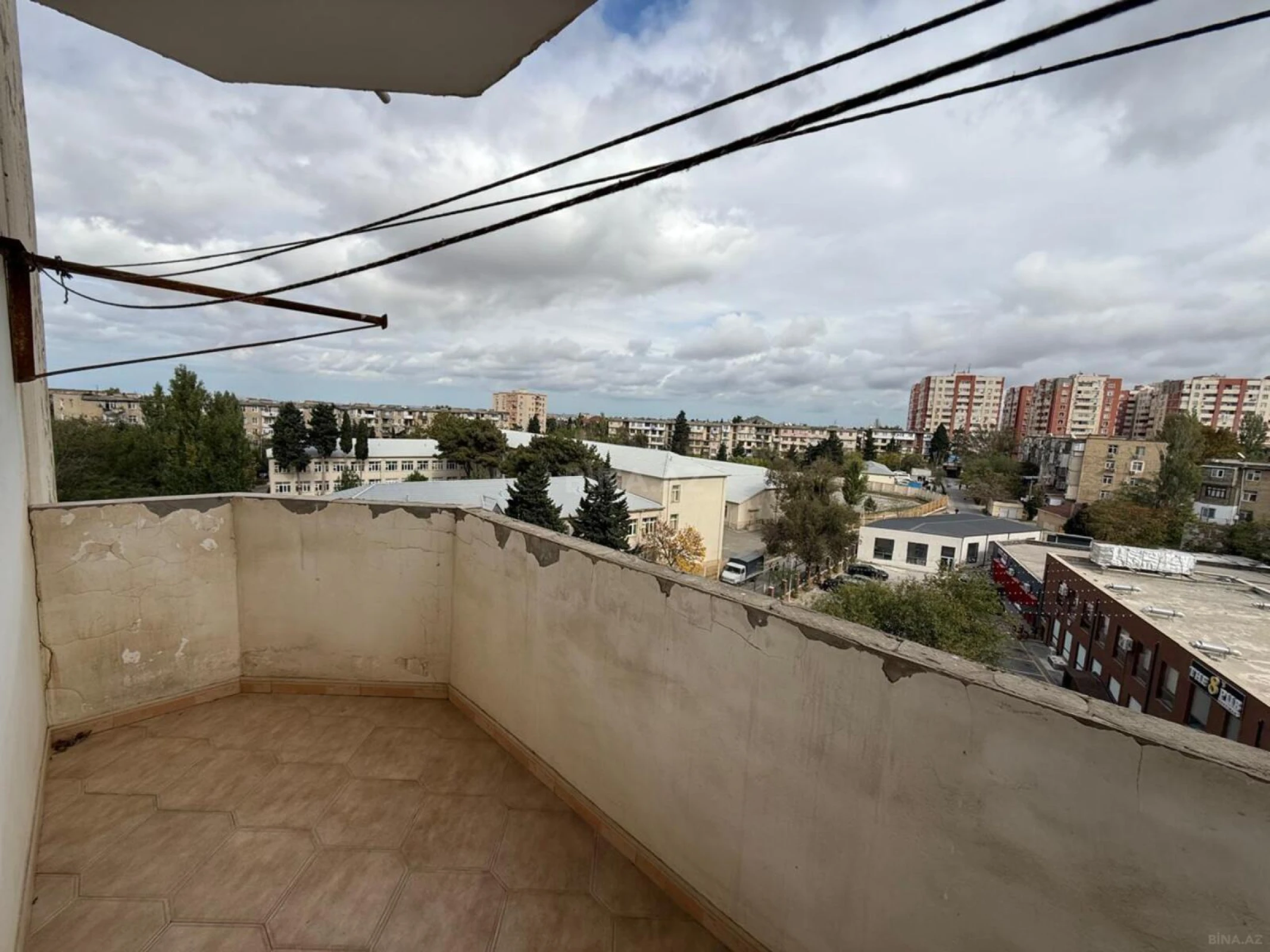 Satılır 3 otaqlı mənzil 95 m²