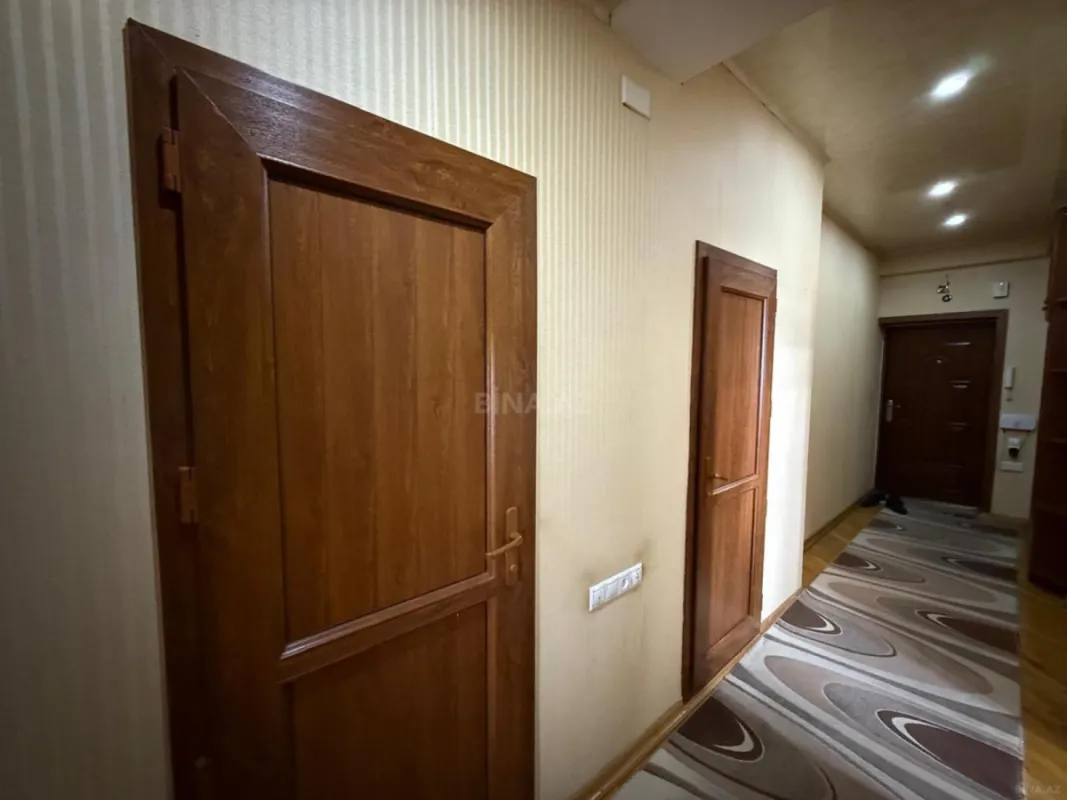 Satılır 3 otaqlı mənzil 95 m²
