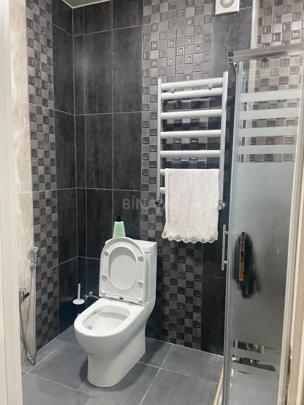 Kirayə verilir 2 otaqlı mənzil 53 m²