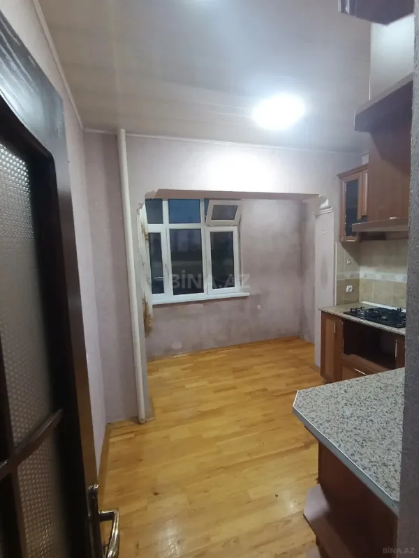 Kirayə verilir 2 otaqlı mənzil 70 m²
