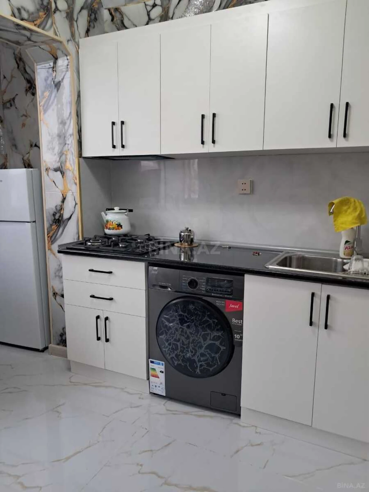 Kirayə verilir 3 otaqlı mənzil 105 m²