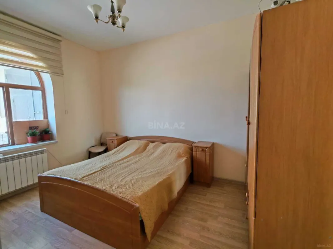 Satılır 5 otaqlı həyət evi 150 m²