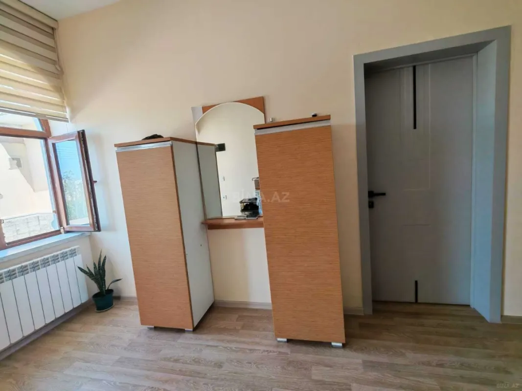 Satılır 5 otaqlı həyət evi 150 m²