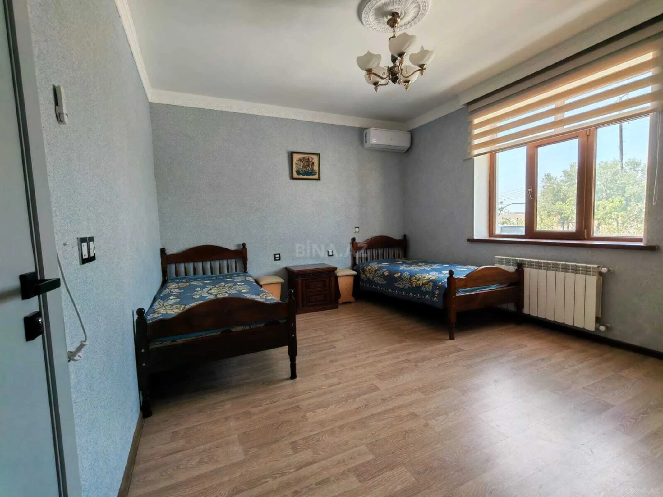 Satılır 5 otaqlı həyət evi 150 m²
