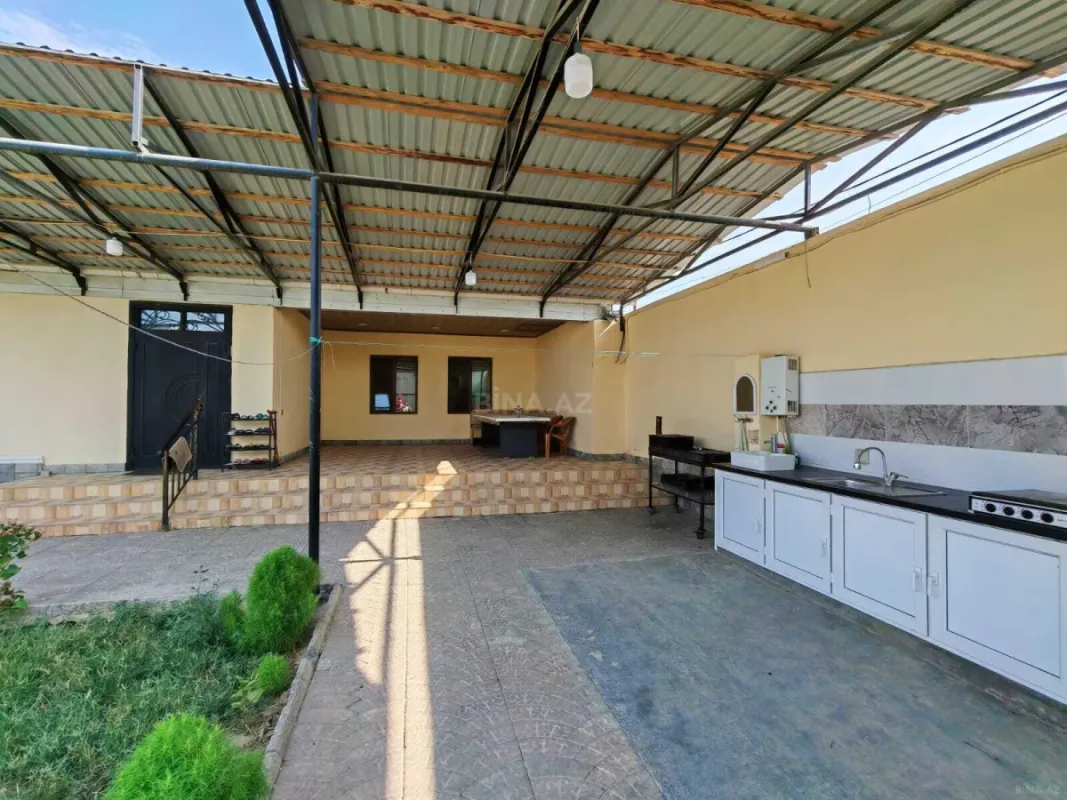 Satılır 5 otaqlı həyət evi 150 m²