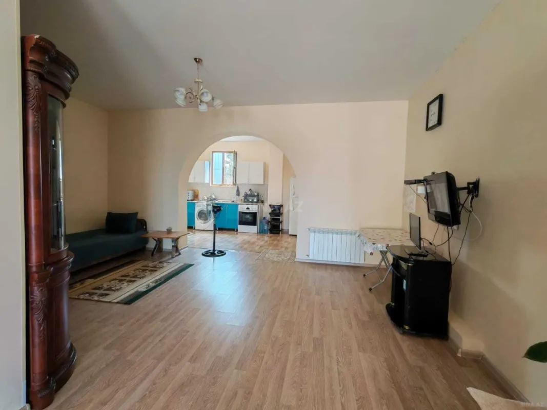 Satılır 5 otaqlı həyət evi 150 m²