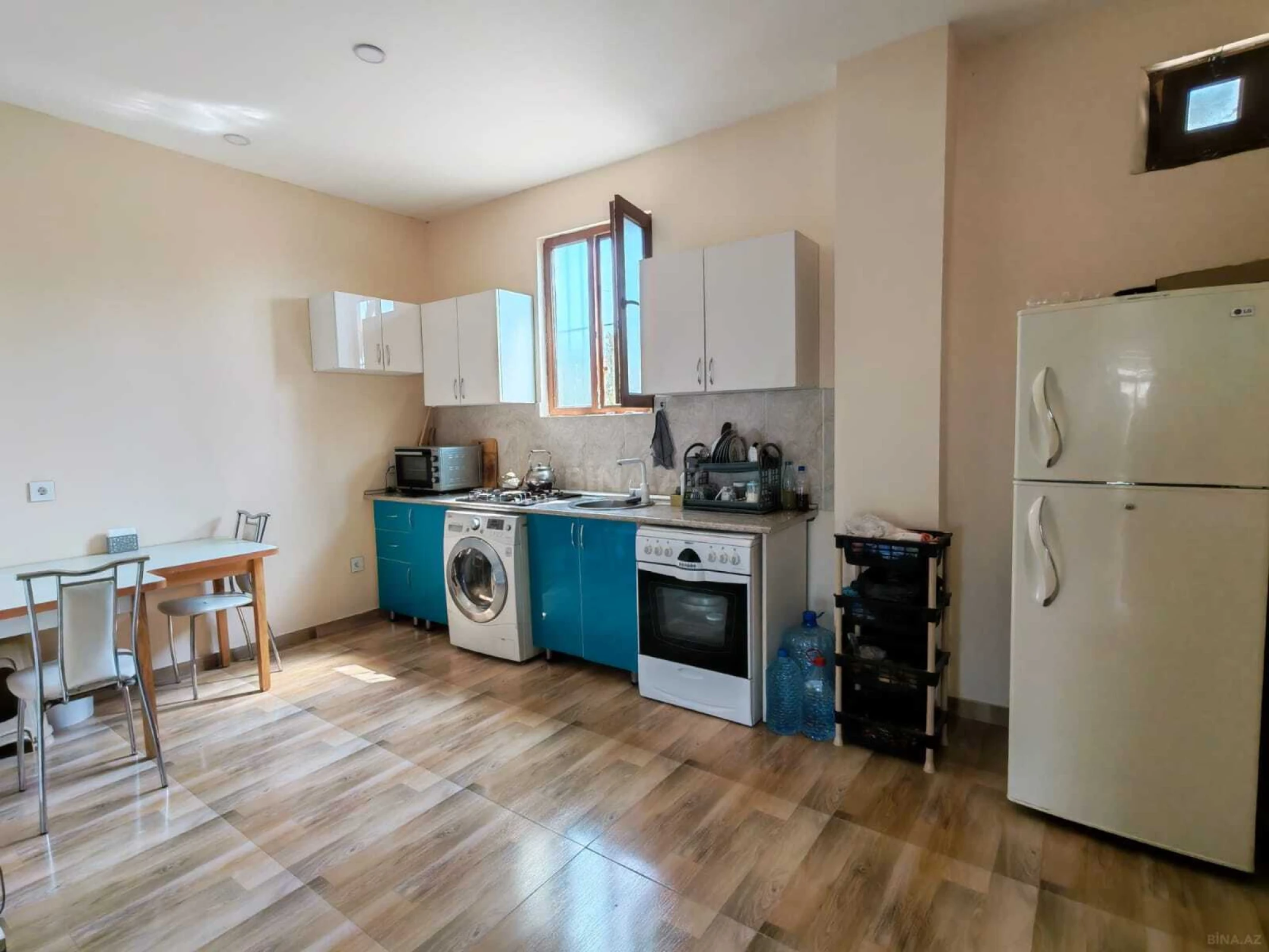 Satılır 5 otaqlı həyət evi 150 m²