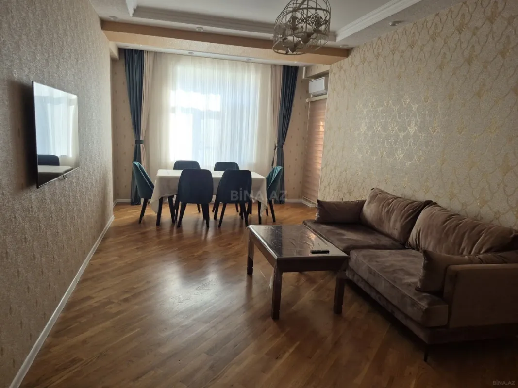 Kirayə verilir 3 otaqlı mənzil 125 m²