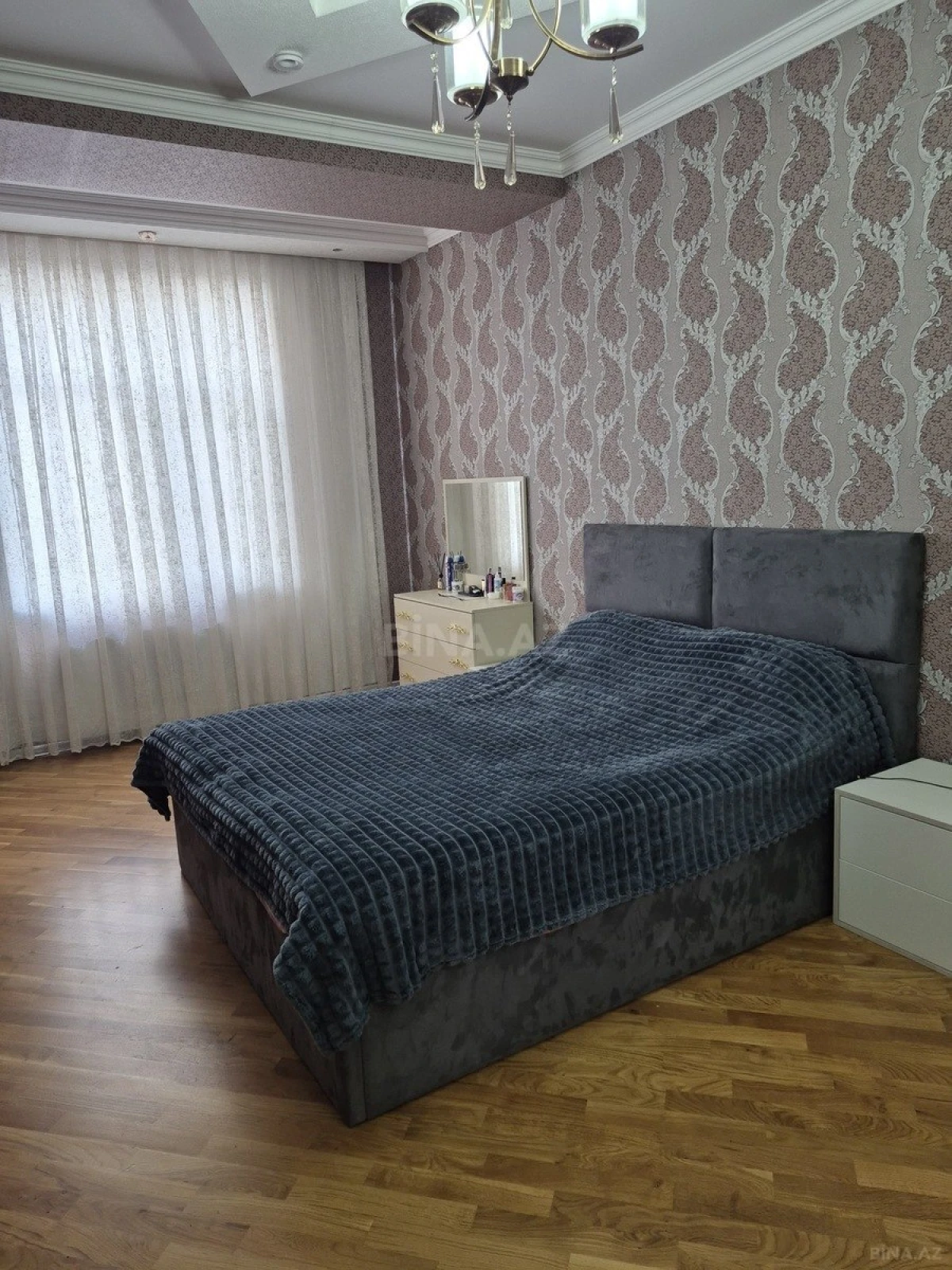 Kirayə verilir 3 otaqlı mənzil 125 m²