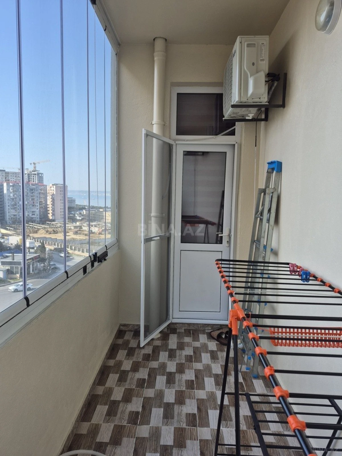Kirayə verilir 3 otaqlı mənzil 125 m²