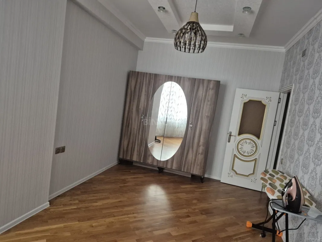 Kirayə verilir 3 otaqlı mənzil 125 m²